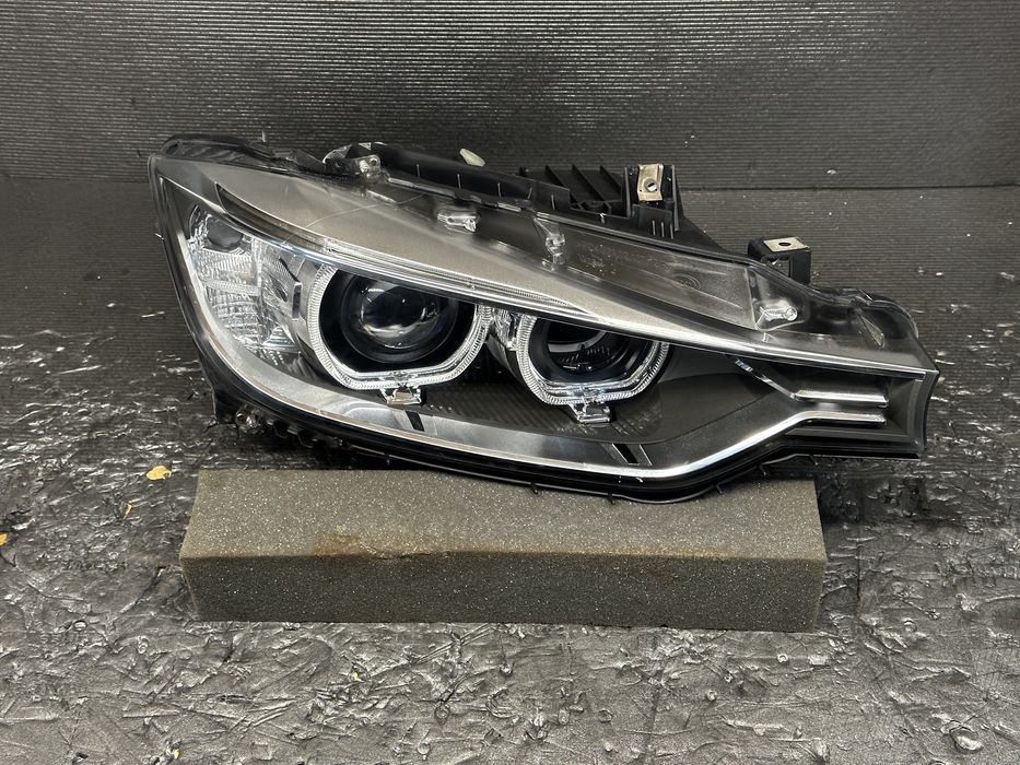 Far dreapta Bmw seria 3 f30 F31 Bixenon