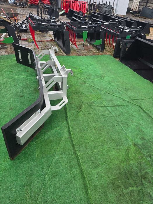 Lama de nivelat siloz si impins gunoi agro