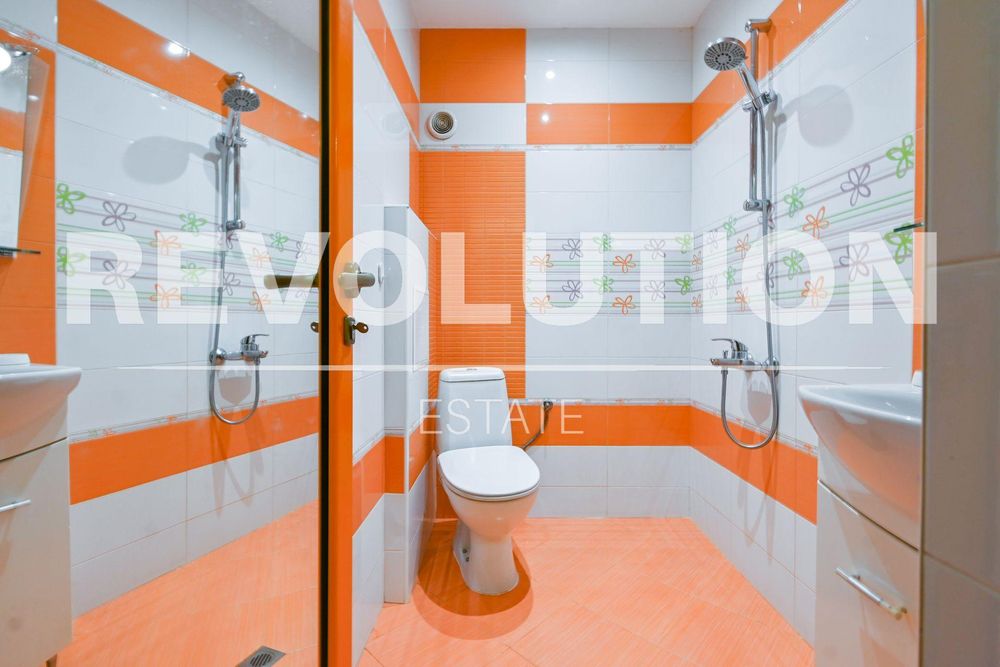 Продава се Двустаен апартамент в София, Център - 75 кв.м за 1836 €/кв.м - Снимка #11