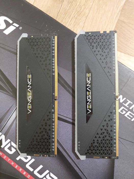 16GB 3200Mhz CL16 - DDR4 рам памет