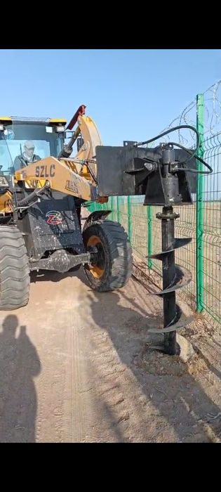 Погрущик Бетономешалка Бур Автокар