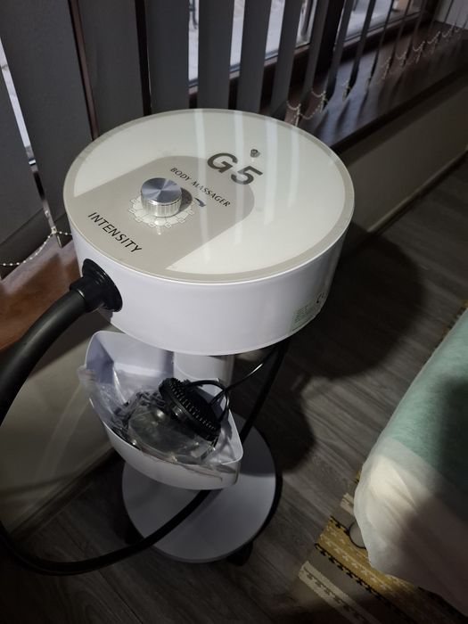 Aparat vibromasaj anticelulitic.