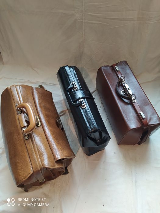Продам кожаные сумки времён СССР
