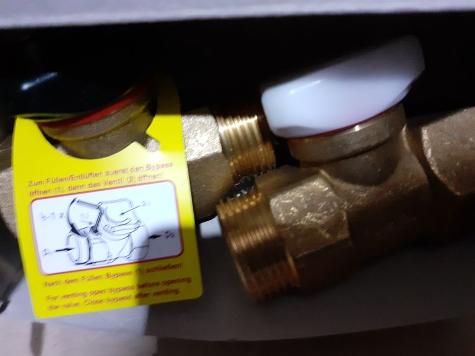 Uponor Set Robinet Distribuitor 1"FE-1" FI