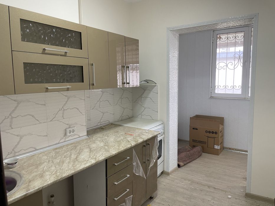 Продаётся 2-х комнатная квартира 1- этаж 4-х этажного дома