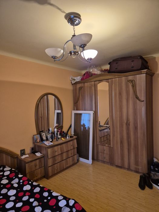 Închiriez Garsoniera str.Traian bl2 et 1