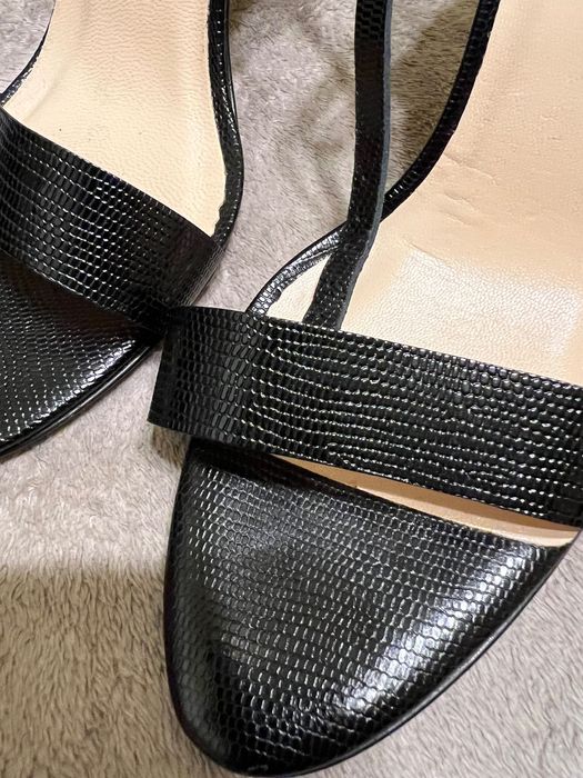 Noi - Sandale Benvenuti elegante si finute!