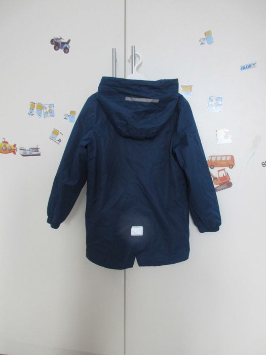 Куртка- ветровка с капюшоном