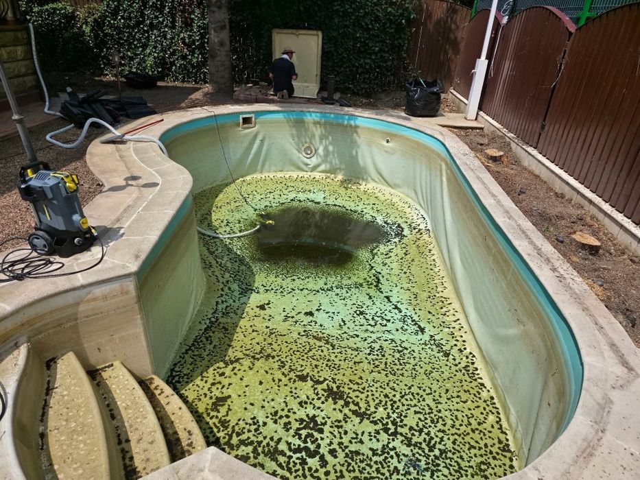 Întreținere piscine