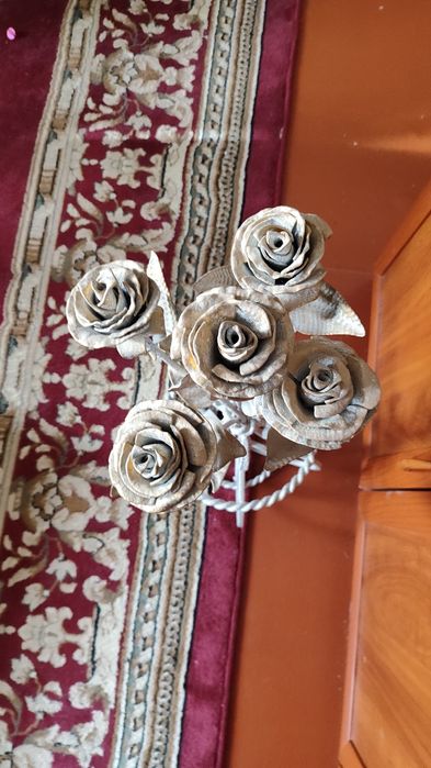 Продам железные розы