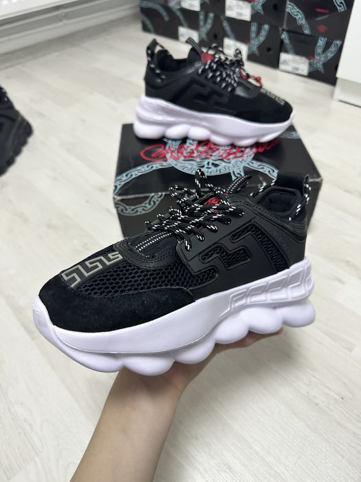 Versace Chain Reaction