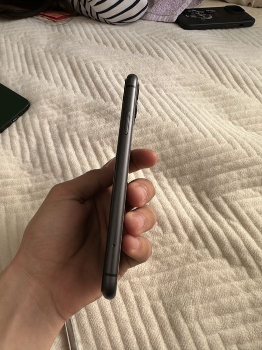 iPhone 11 64 gb 83% сатылады