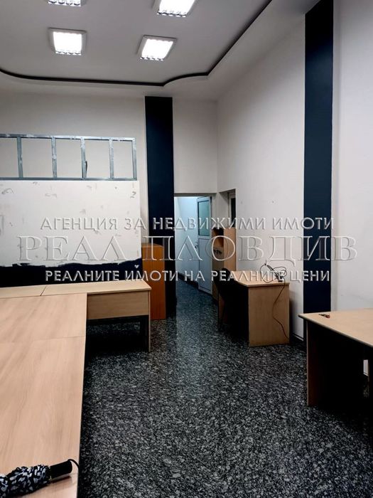 Дава се под наем Магазин в Пловдив, Център - 80 кв.м за 700 € - Снимка #6