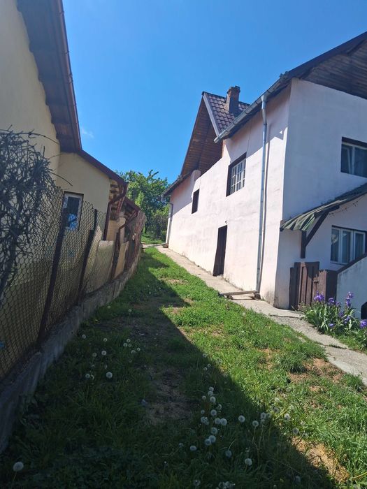 Casa de vanzare purcareni