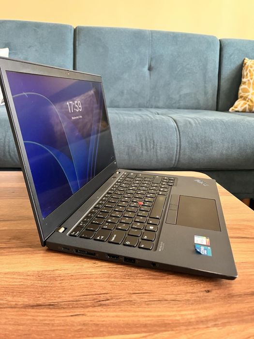 Lenovo ThinkPad T14s Gen 2 с магнезиево шаси