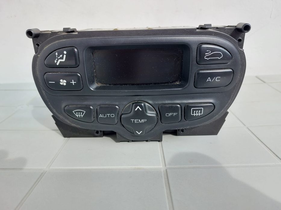 Panou Comanda Butoane Clima Climatronic Ventilatie Peugeot 307