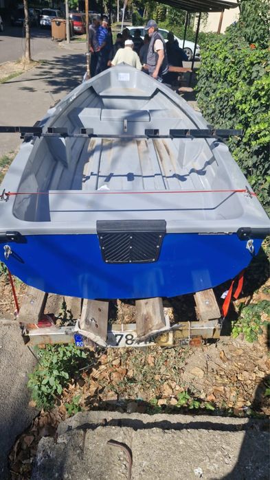 Barcă nouă Laguna 480