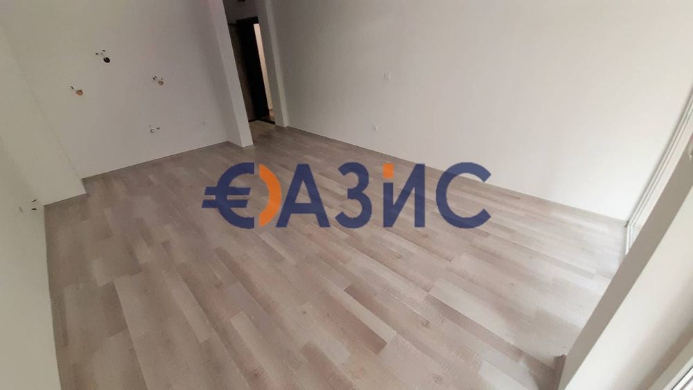 Продава се Двустаен апартамент в Свети Влас - 73 кв.м за 709 €/кв.м - Снимка #8
