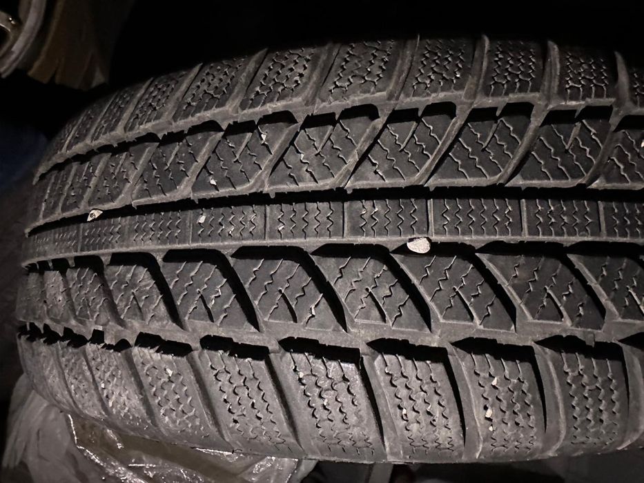 Продам шины 225/60 R16