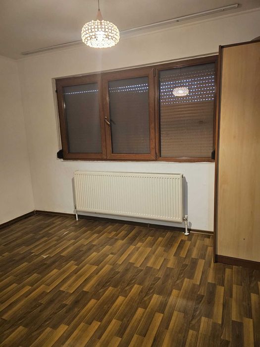 Apartament 2 camere de închiriat – parter