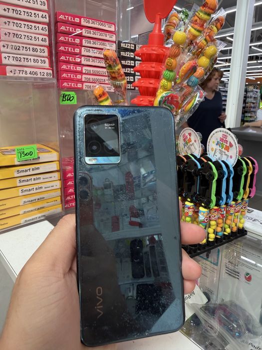 Vivo Y33s в хорошем сост .