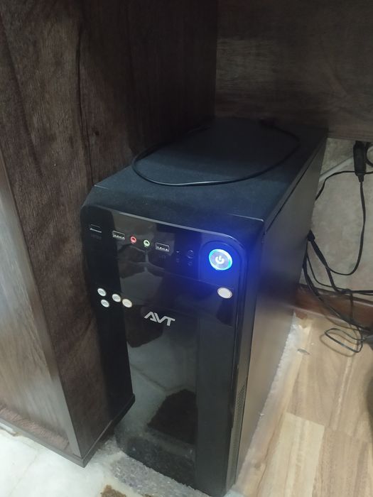 Ofisniy kompyuter yangi