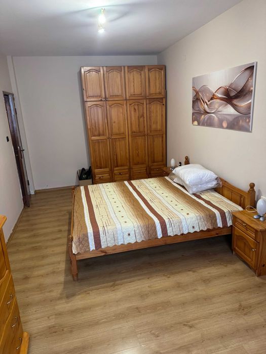 Дава се под наем Тристаен апартамент в София, Стрелбище - 111 кв.м за 765 € - Снимка #2