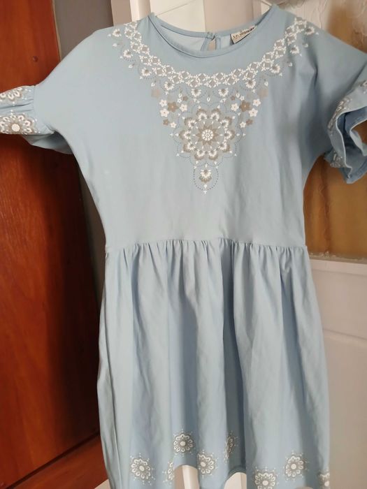 Прекрасна рокля LCWaikiki