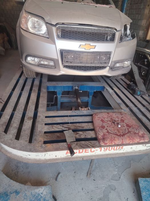 Авто стапель для кузовных работ