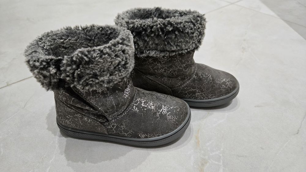 Селекция от детски зимни обувки