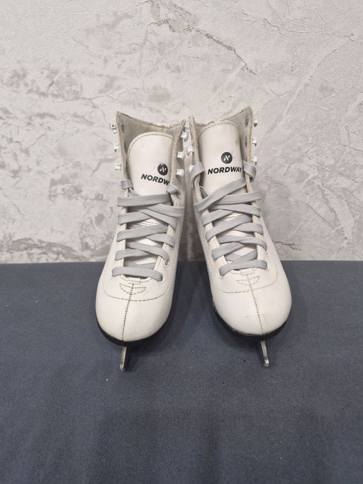 Продам коньки 32 размер