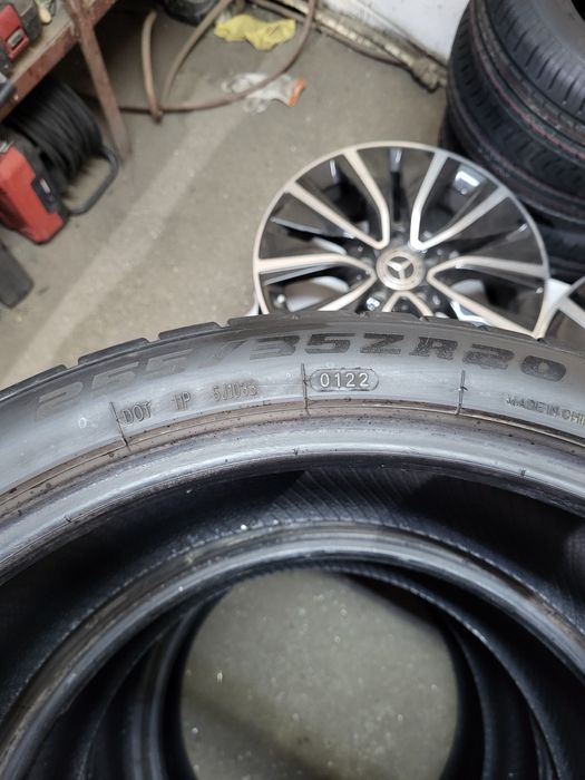 Летни гуми 255/35/20