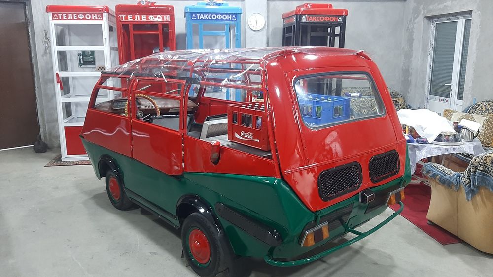 Телефонная бутки ссср 1950 годов.