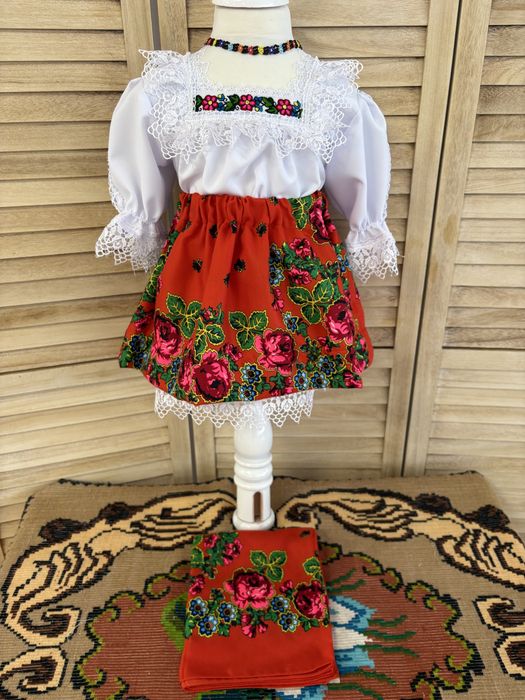 Costum popular pentru fetite de Maramures set complet
