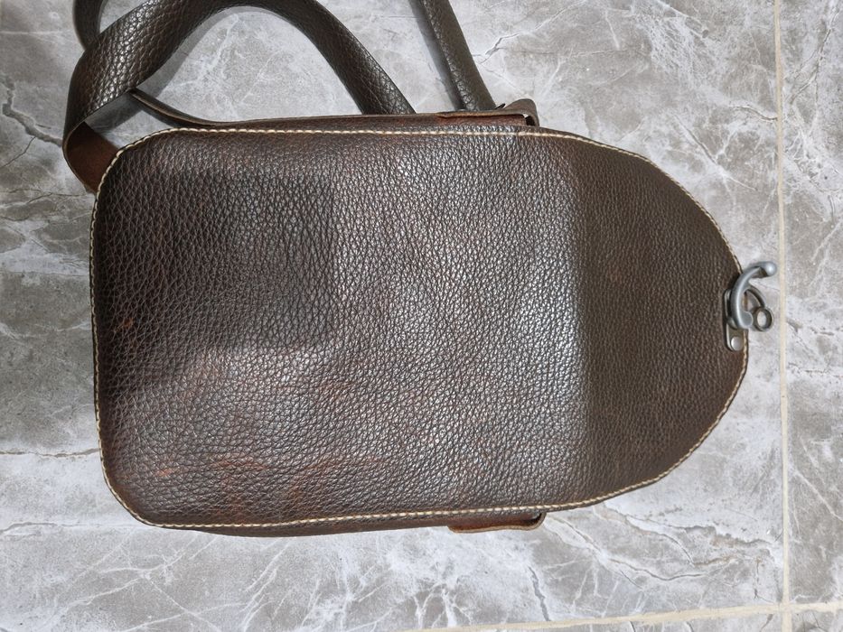 Барсетка кожные оригинал продам срочно