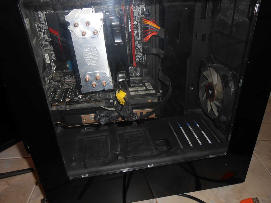 Calculator, Pc GAMING + Monitor Curbat + Tastatură Gaming