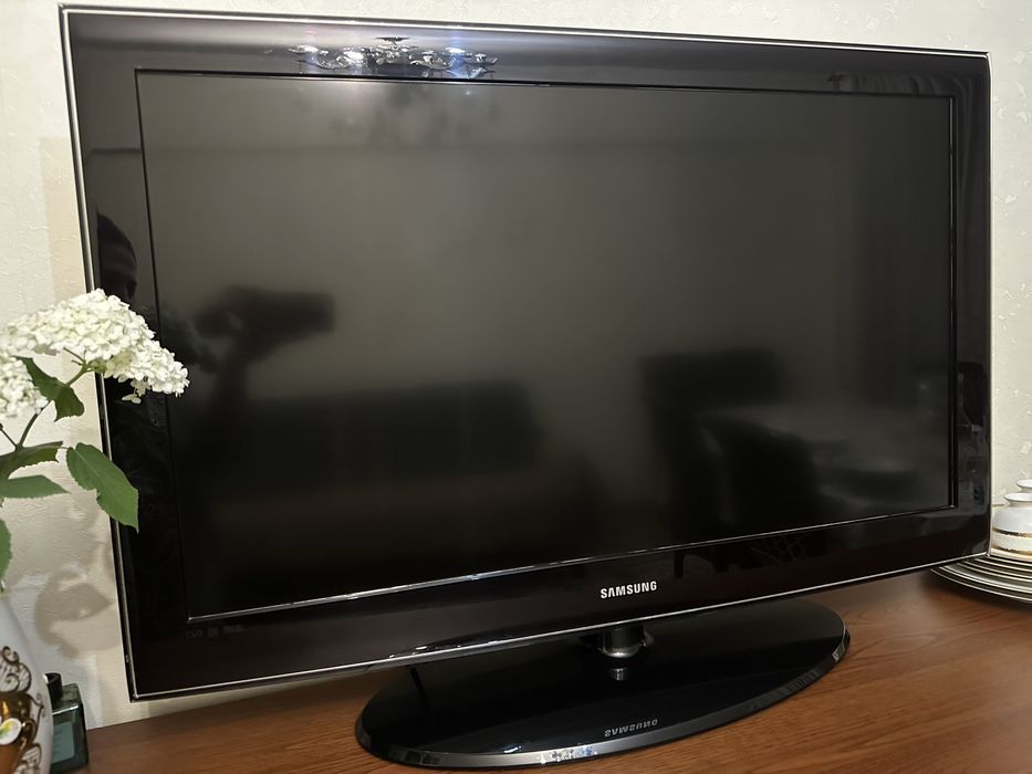 Продам телевизор