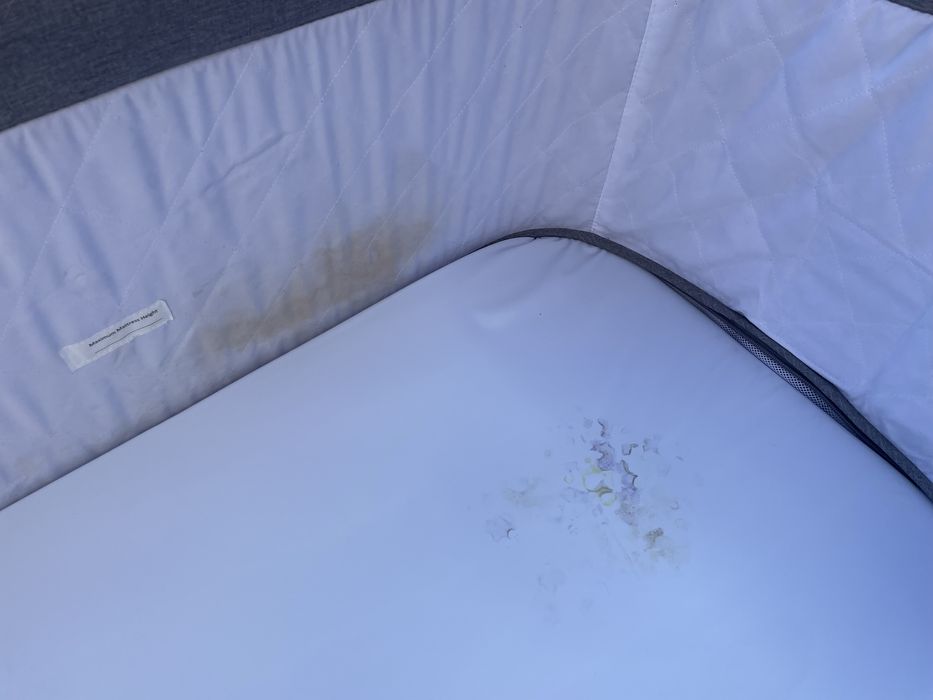 Бебешко легло - next to me