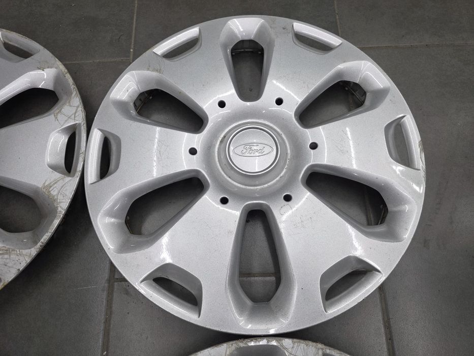 Тасове 16 - Ford