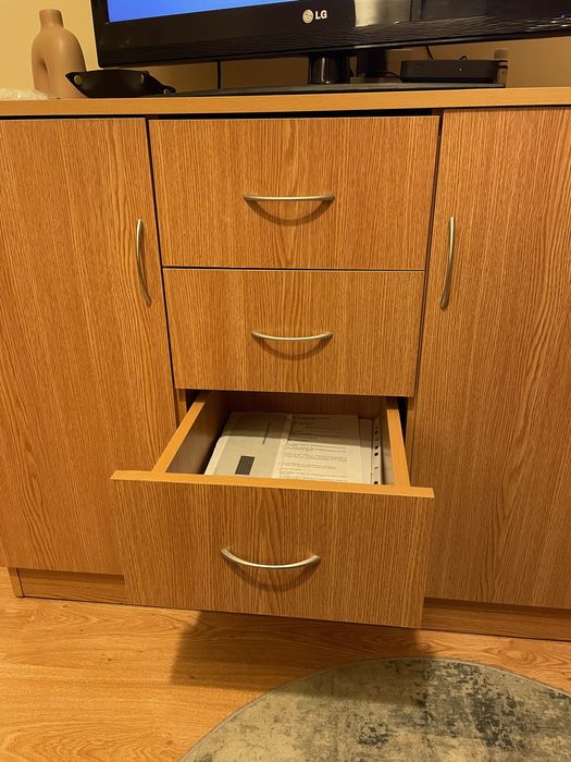 Скрин / комод от Jysk в безупречно състояние