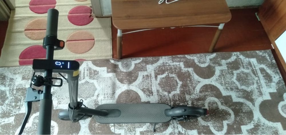 Продам электросамокат