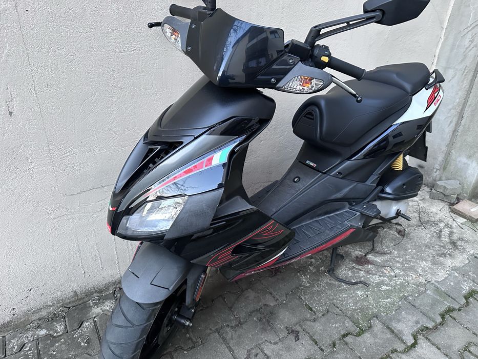 Vand Aprilia SR50,  impecabila
