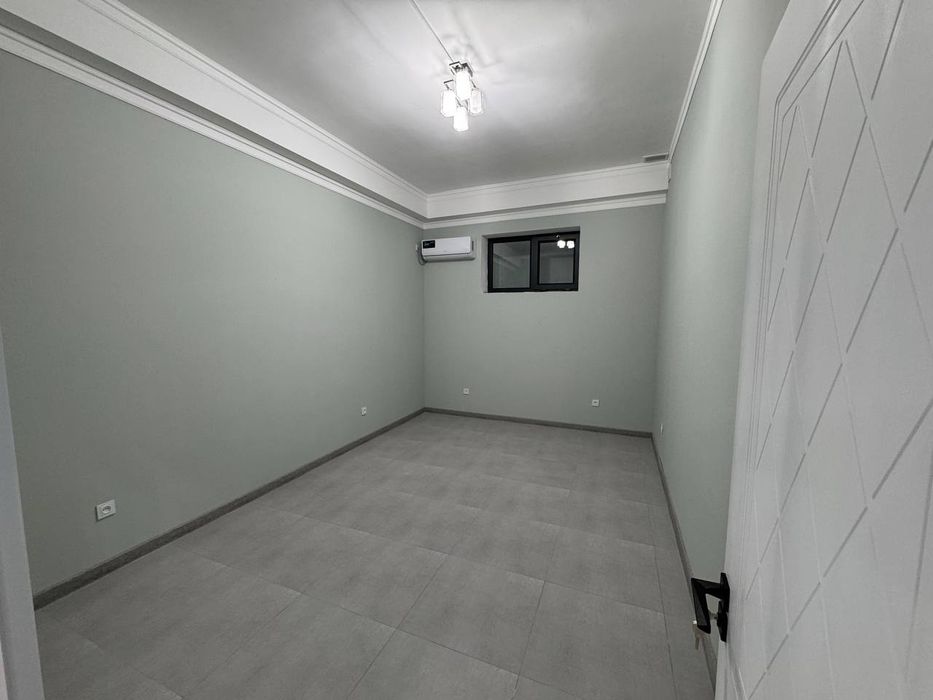 Аренда офиса на улице Мухтумкули цокольный этаж 75 кв