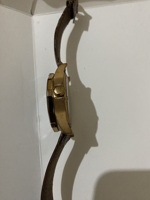 Продается наручные часы