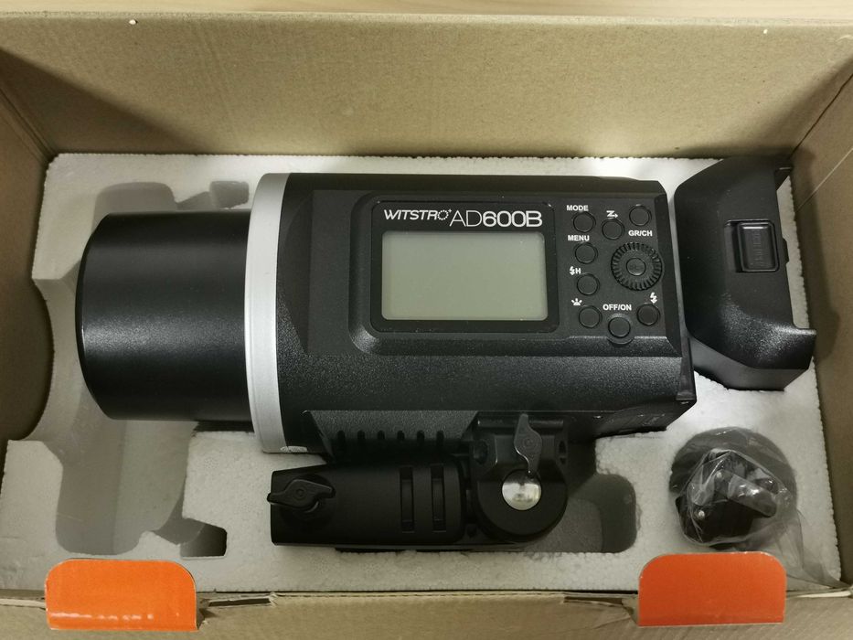 Godox AD600B TTL светкавица