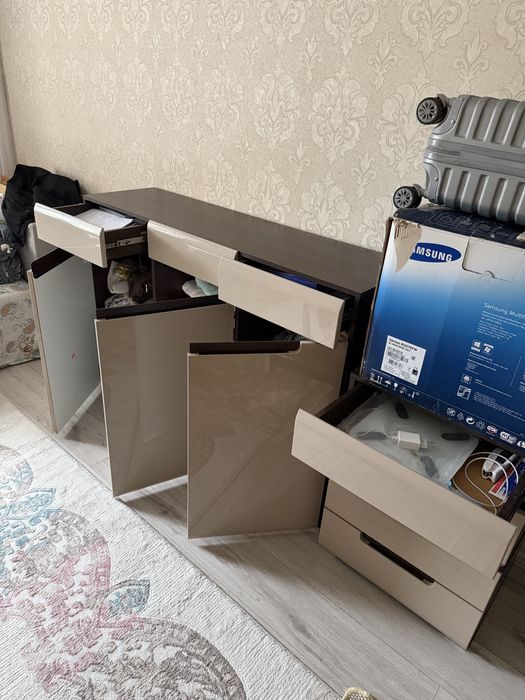 Шкаф и комод и тумба вместе б/у