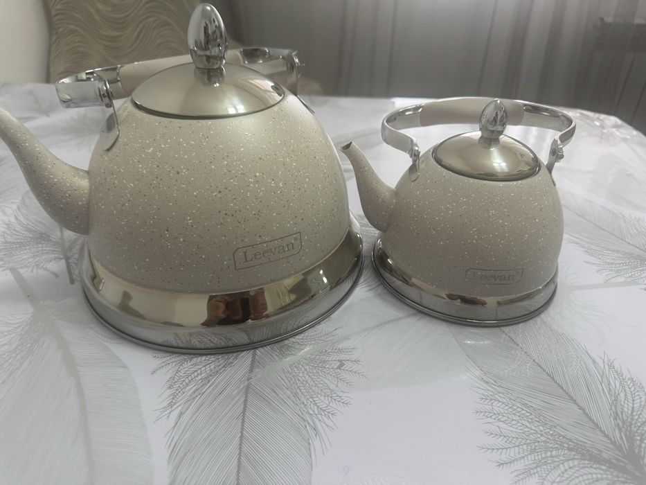 Продам чайник с заварным
