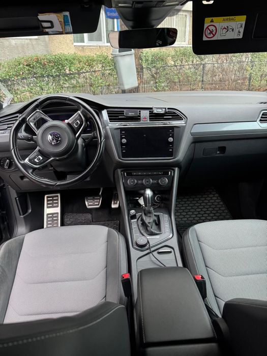 Tiguan R-Line -Volkswagen 4x4 2.0 TDI