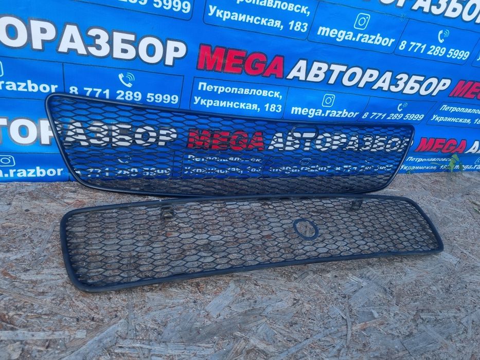 Решетки радиатора на Ауди.