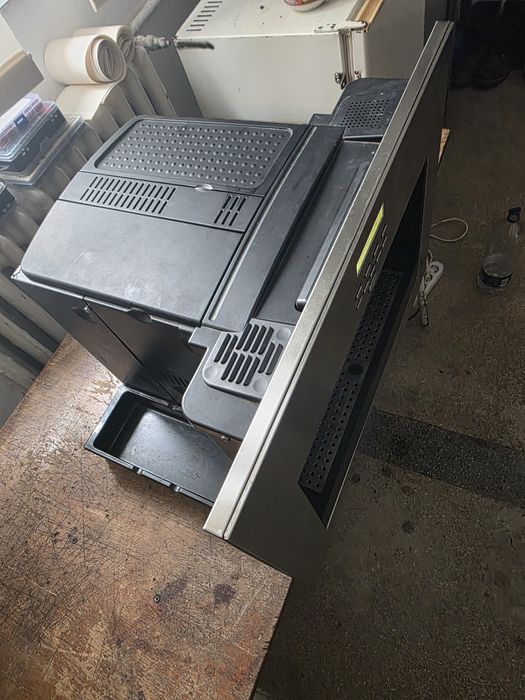 Vând expresor de cafea Gorenje incorporabil în mobilă